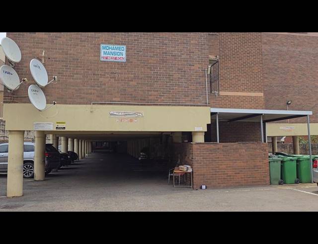 1 BEDROOM APARTMENT FOR SALE IN OVERPORT